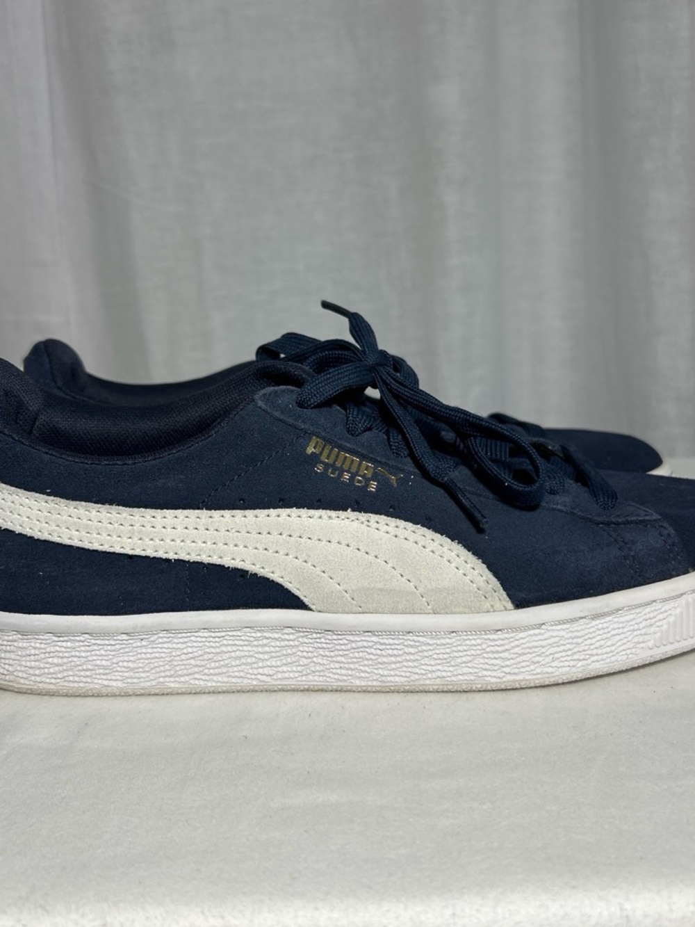 Women’s | Puma | Navy Suede | Sneakers | White design and logo | Size 7.5 - Picture 5 of 8